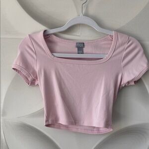 Tilly’s Pink Women’s Crop Tee